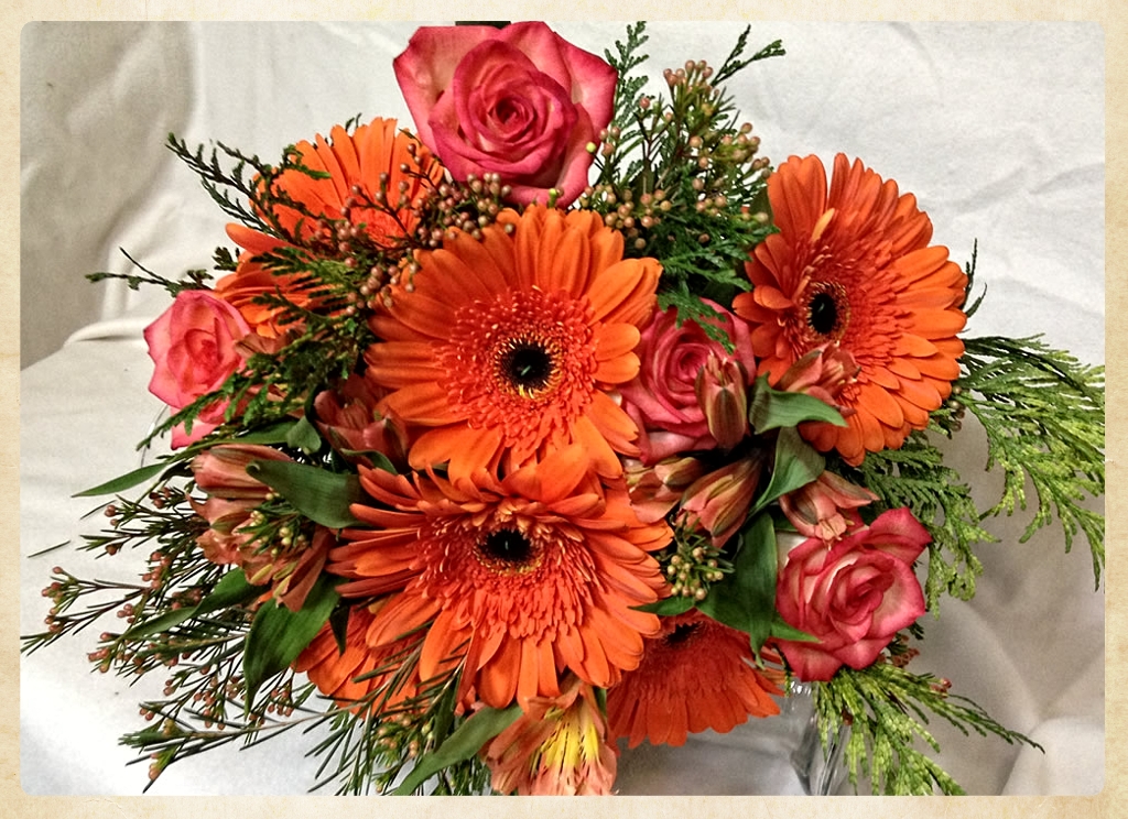 Bouquet aniversario tonos naranjas
