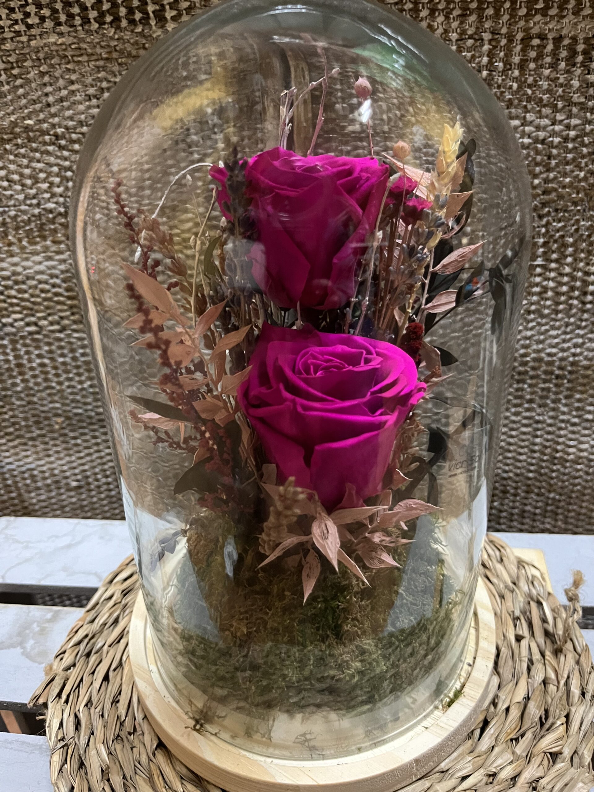 Cúpula de Cristal con dos rosas preservadas